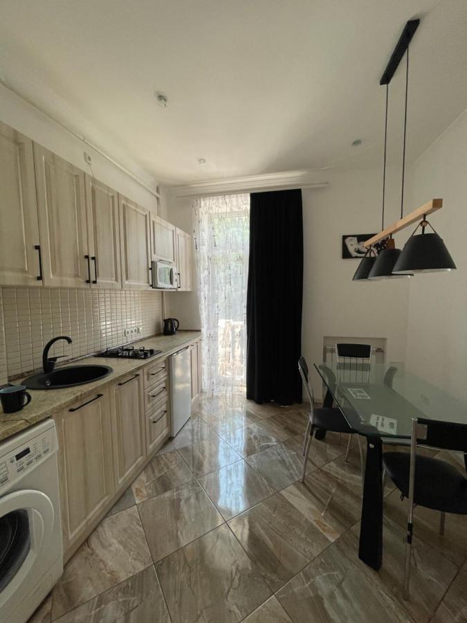 Vip Apartment Karl Marks Avenue Кривой Рог Екстериор снимка